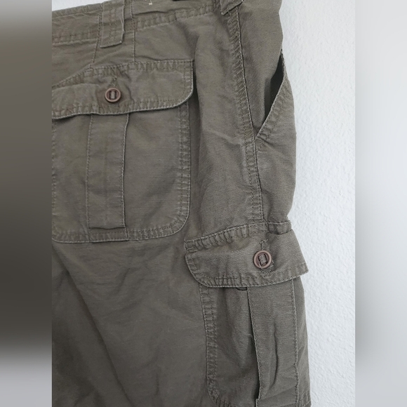 Cabela's Women's Cargo Shorts 7 Pockets Embroidered Logo on Front Pocket Size 18 - Picture 7 of 11